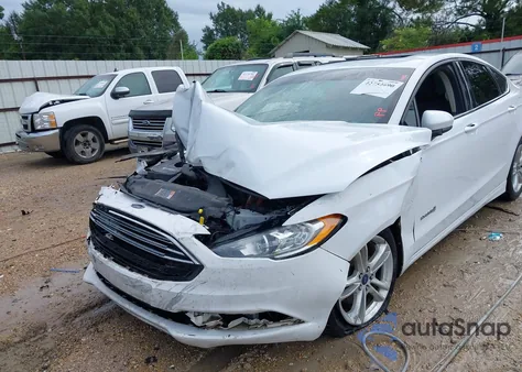 2018 Ford Fusion Se Hybrid z USA, uszkodzony, nr VIN 3FA6P0LU5JR207186